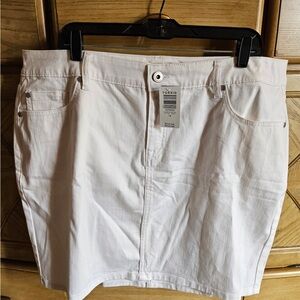 Torrid White Denim Mini Skirt - NWT Size 18